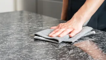 تمیز کردن میز های سنگی | مهندس نما